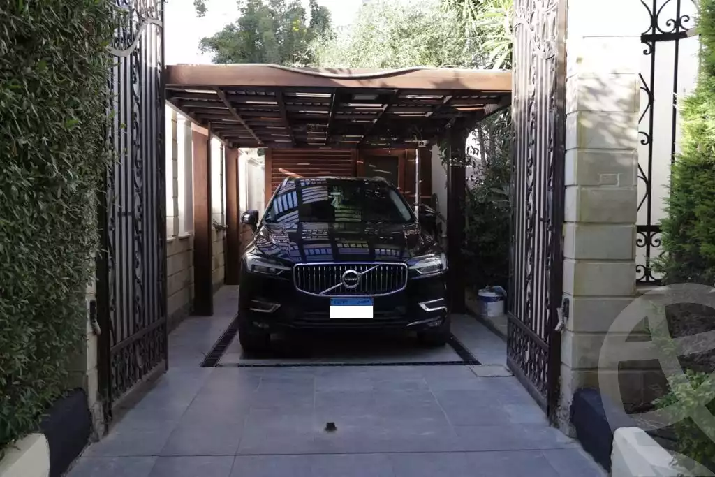 https://aqarmap.com.eg/ar/listing/6272086-for-sale-cairo-el-shorouk-compounds-el-shorouk-2000