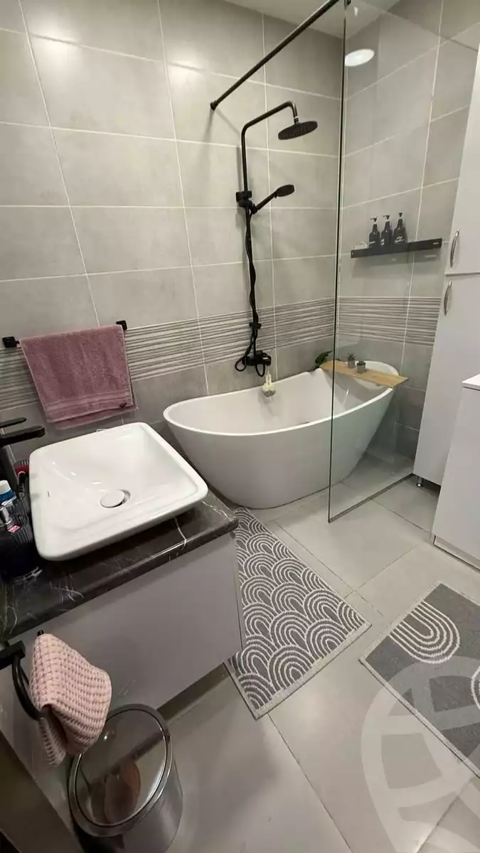 https://aqarmap.com.eg/ar/listing/6272307-for-sale-cairo-new-cairo-el-ahyaa-first-neighborhood-street-2