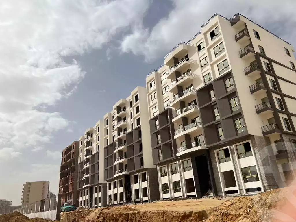 https://aqarmap.com.eg/en/listing/6272755-for-sale-cairo-new-administrative-capital-r7-green-avenue