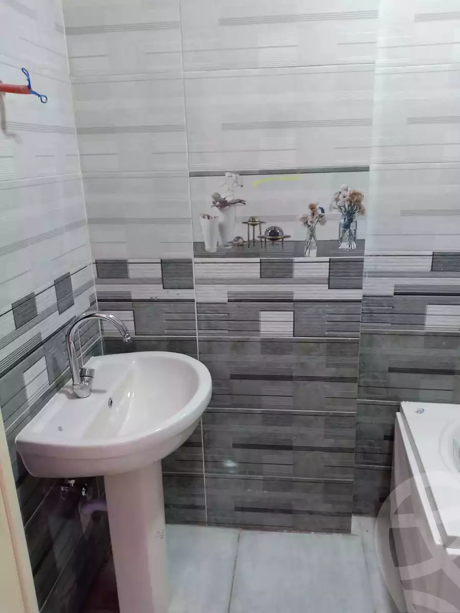 https://aqarmap.com.eg/en/listing/6272893-for-rent-cairo-helwan-hadayek-helwan-nile-corniche-st