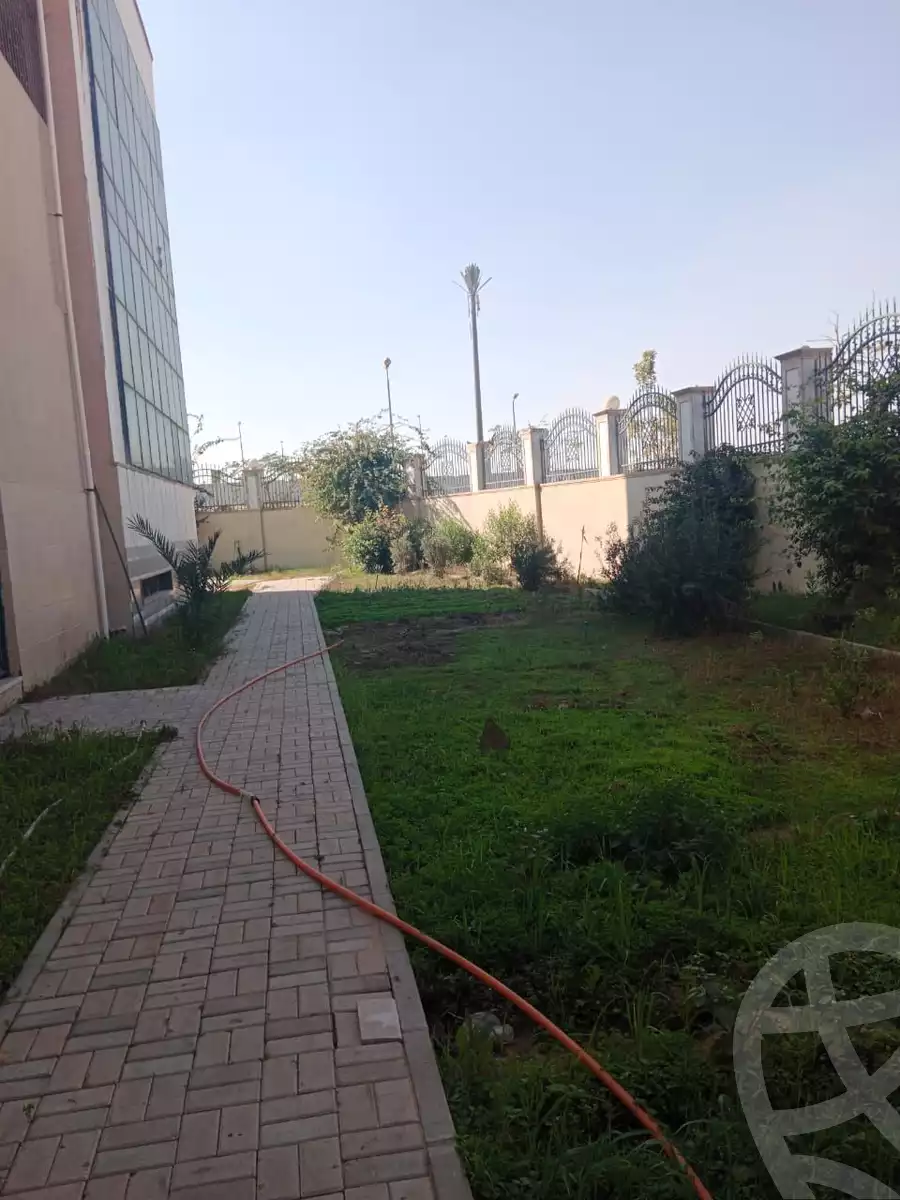 https://aqarmap.com.eg/en/listing/6273662-for-sale-cairo-al-oubour-el-manateq-el-snaaya-first-industrial-zone