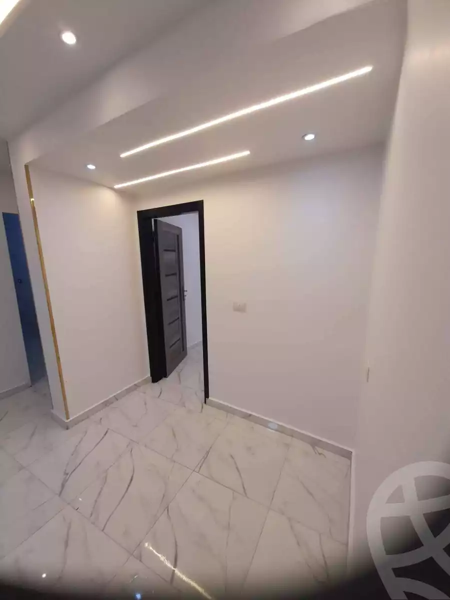 https://aqarmap.com.eg/ar/listing/6275698-for-rent-cairo-helwan-hadayek-helwan-nile-corniche-st
