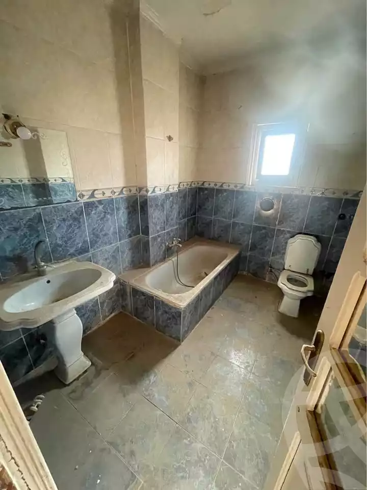 https://aqarmap.com.eg/ar/listing/6276106-for-sale-cairo-helwan-lmjwr-lrb-lmshrw-lmryky