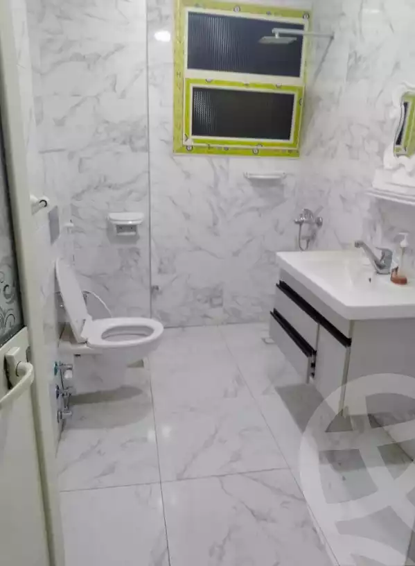https://aqarmap.com.eg/ar/listing/6277055-for-sale-qalyubia-shubra-el-khaima-el-shareaa-el-gadid-st