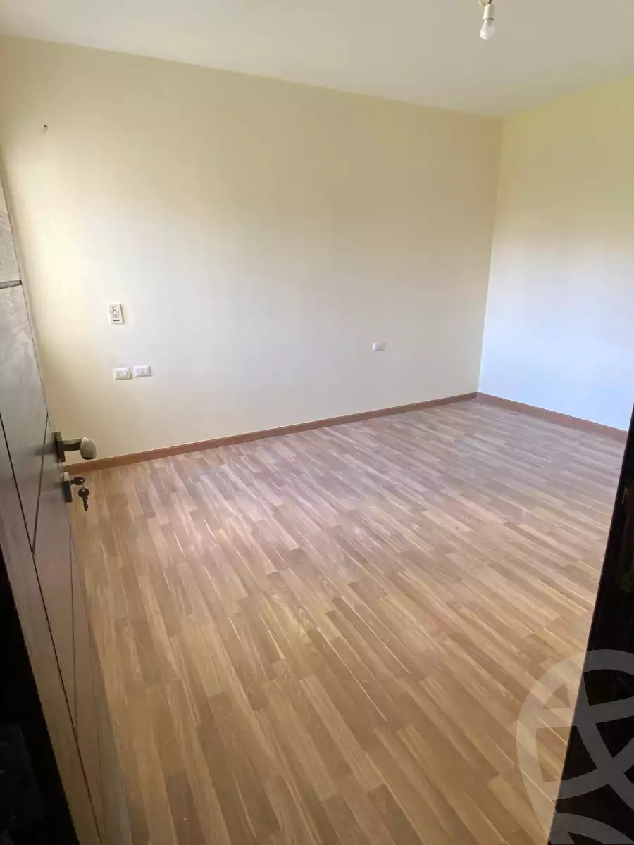 https://aqarmap.com.eg/ar/listing/6277130-for-rent-cairo-el-sheikh-zayed-city-compounds-dh-drys
