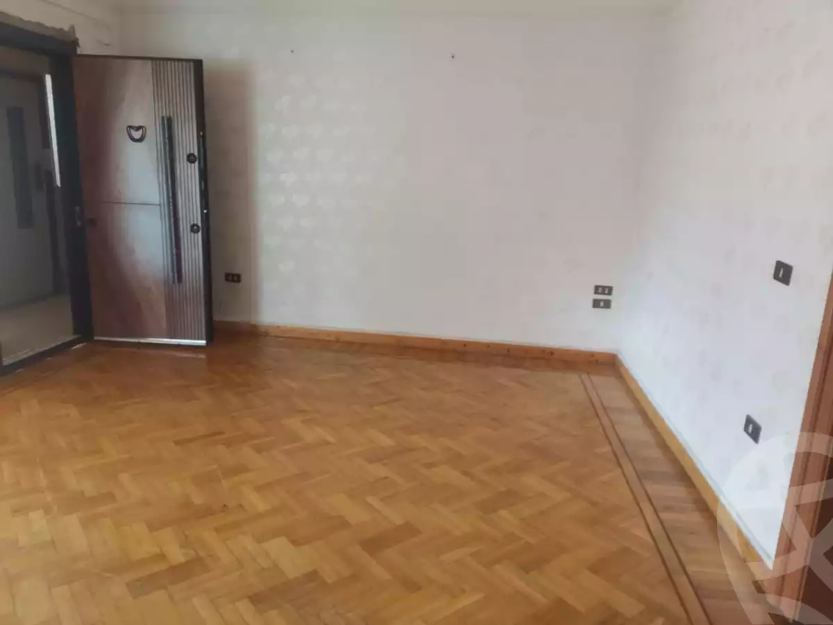 https://aqarmap.com.eg/en/listing/6057870-for-sale-cairo-heliopolis-ard-el-golf-nabil-el-wakkad