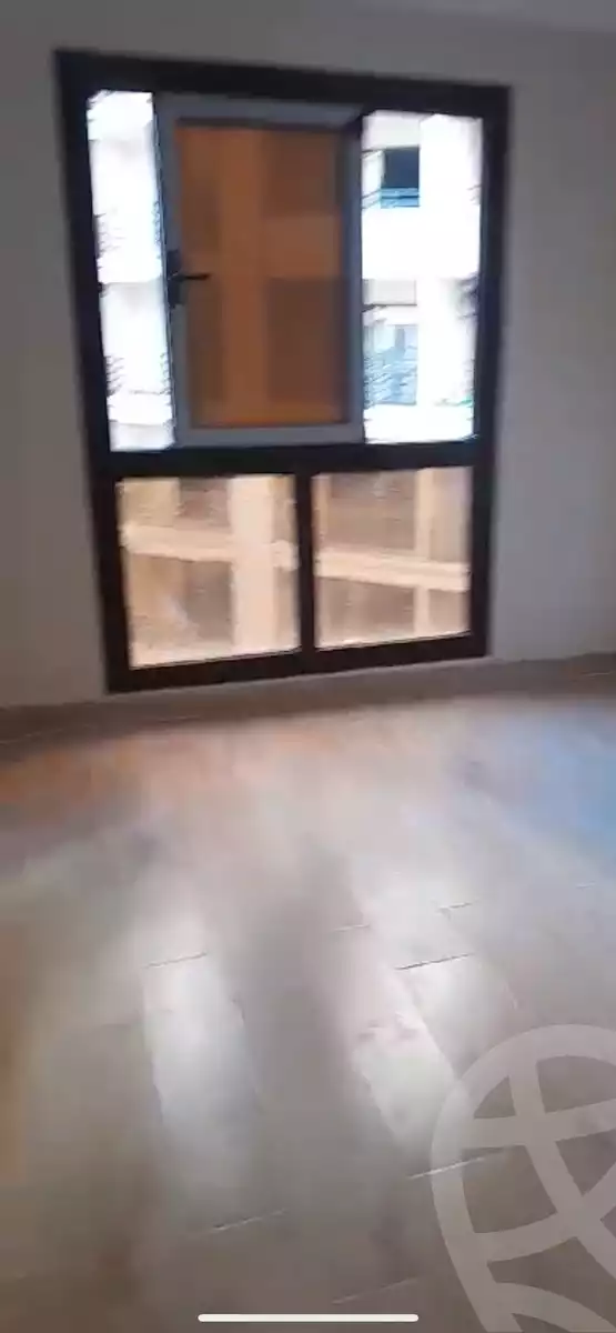 https://aqarmap.com.eg/ar/listing/6275333-for-rent-alexandria-smouha-compounds-in-smouha-valore-antoniadis-compound-el-ghonimy