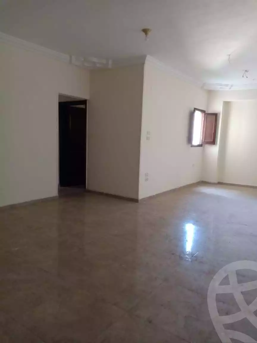 https://aqarmap.com.eg/ar/listing/6281159-for-rent-sharqia-zagazig-zagazig-city-ghasham-rd