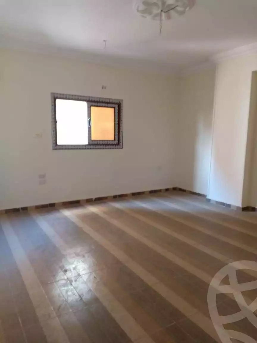 https://aqarmap.com.eg/ar/listing/6281159-for-rent-sharqia-zagazig-zagazig-city-ghasham-rd