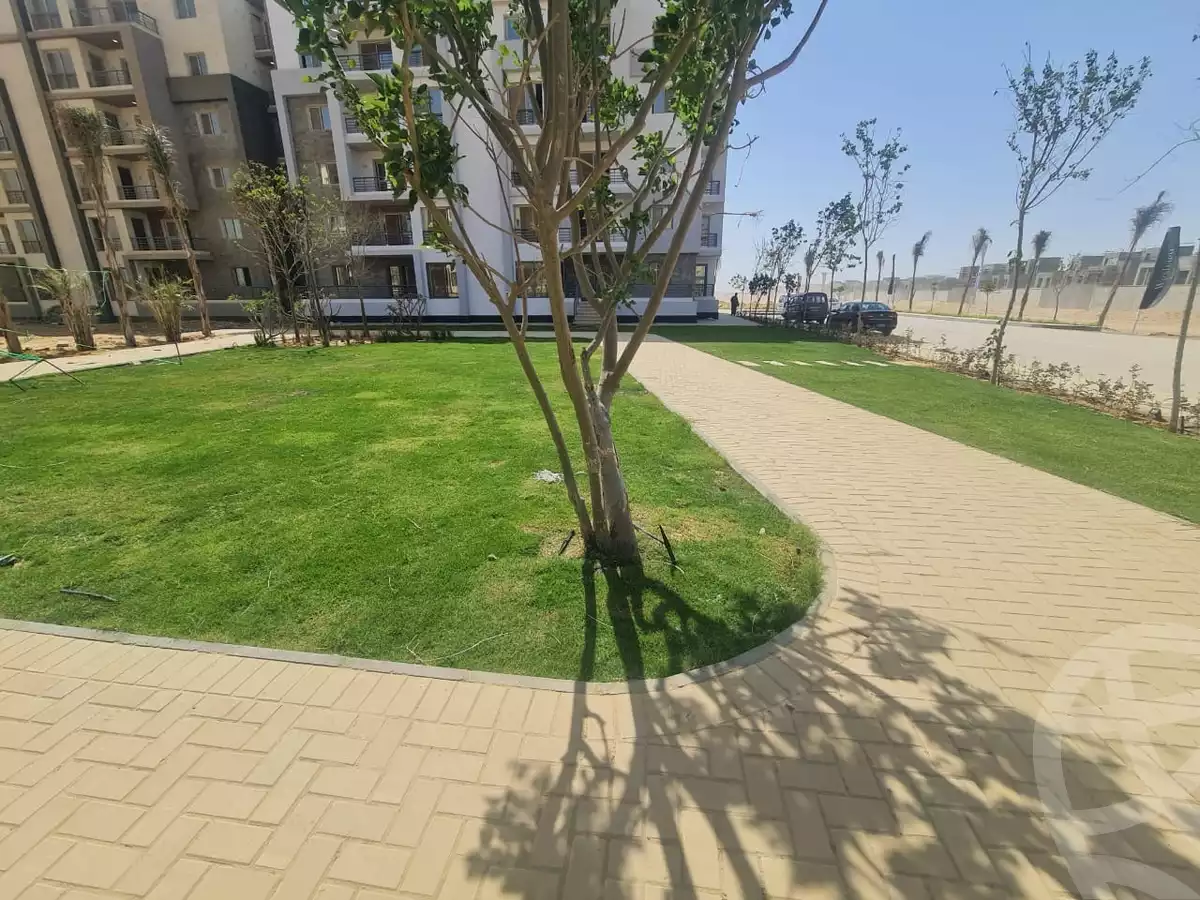 https://aqarmap.com.eg/ar/listing/6283759-for-sale-cairo-el-sheikh-zayed-city-lshykh-zyd-ljdyd-west-view-residence-hdp
