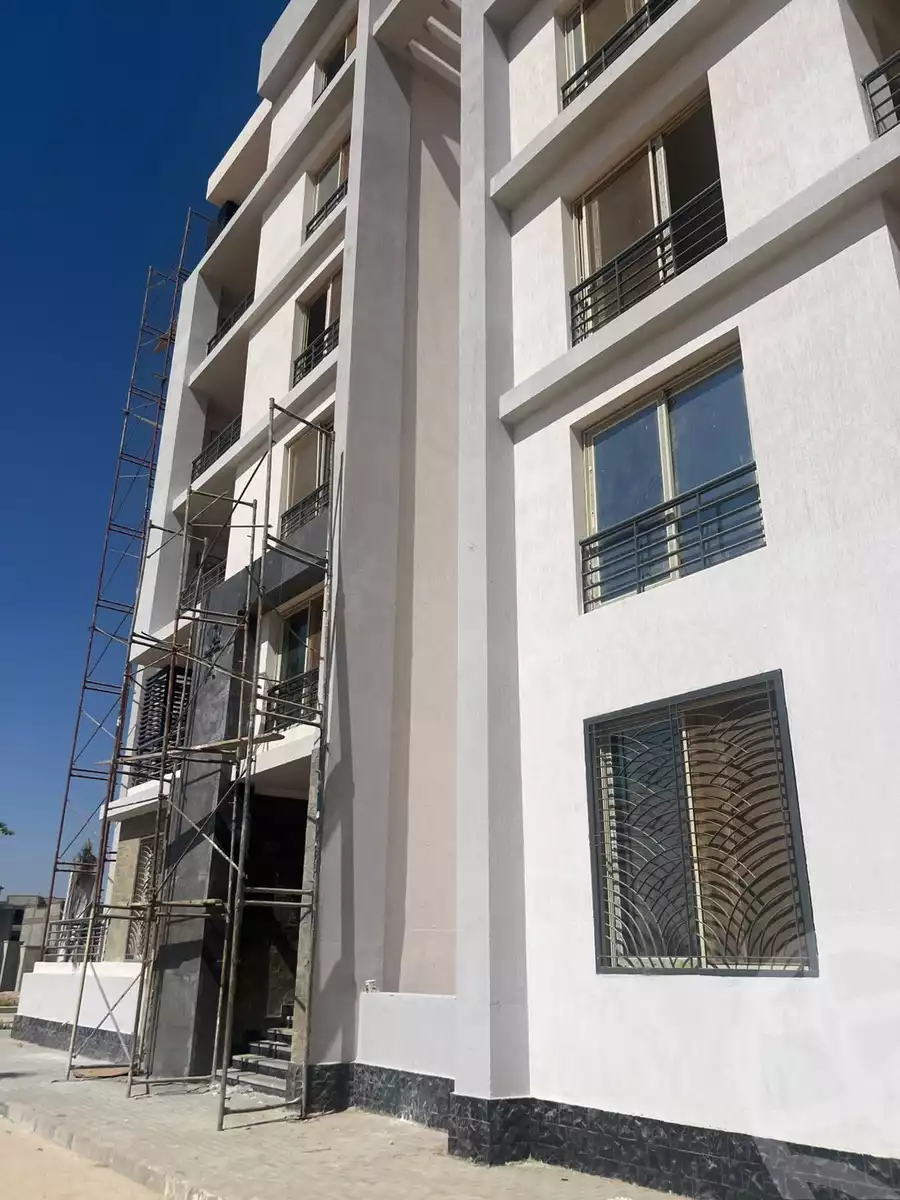 https://aqarmap.com.eg/ar/listing/6283759-for-sale-cairo-el-sheikh-zayed-city-lshykh-zyd-ljdyd-west-view-residence-hdp