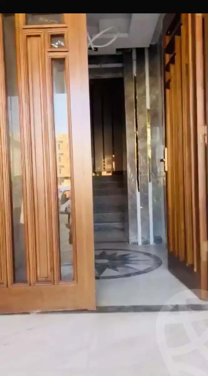 https://aqarmap.com.eg/ar/listing/6283771-for-sale-cairo-new-cairo-el-narges-el-narges-omarat-ibrahim-el-helbawy-st