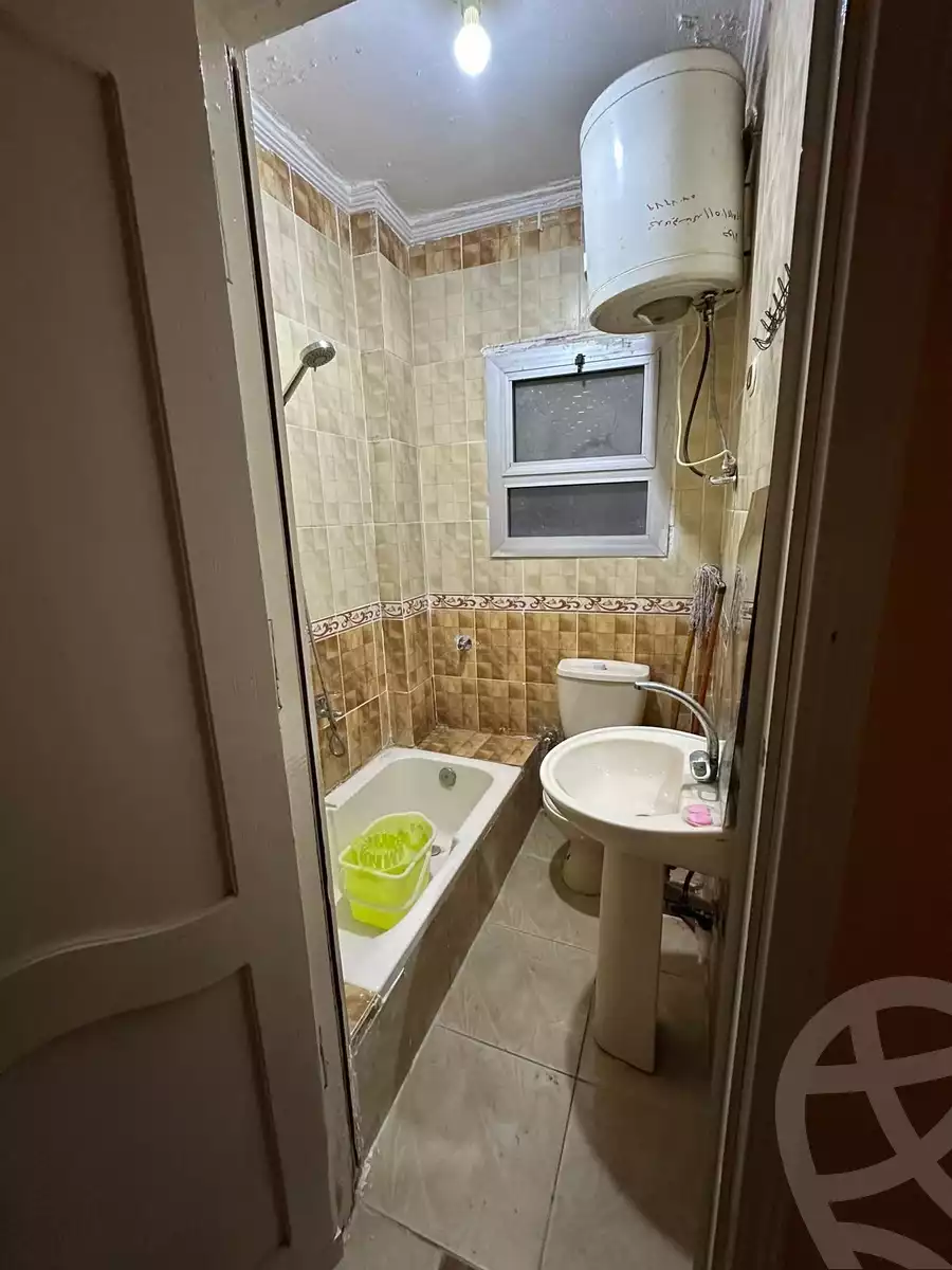 https://aqarmap.com.eg/ar/listing/6284763-for-rent-alexandria-l-jmy-el-hanouvel-hussein-waly-st