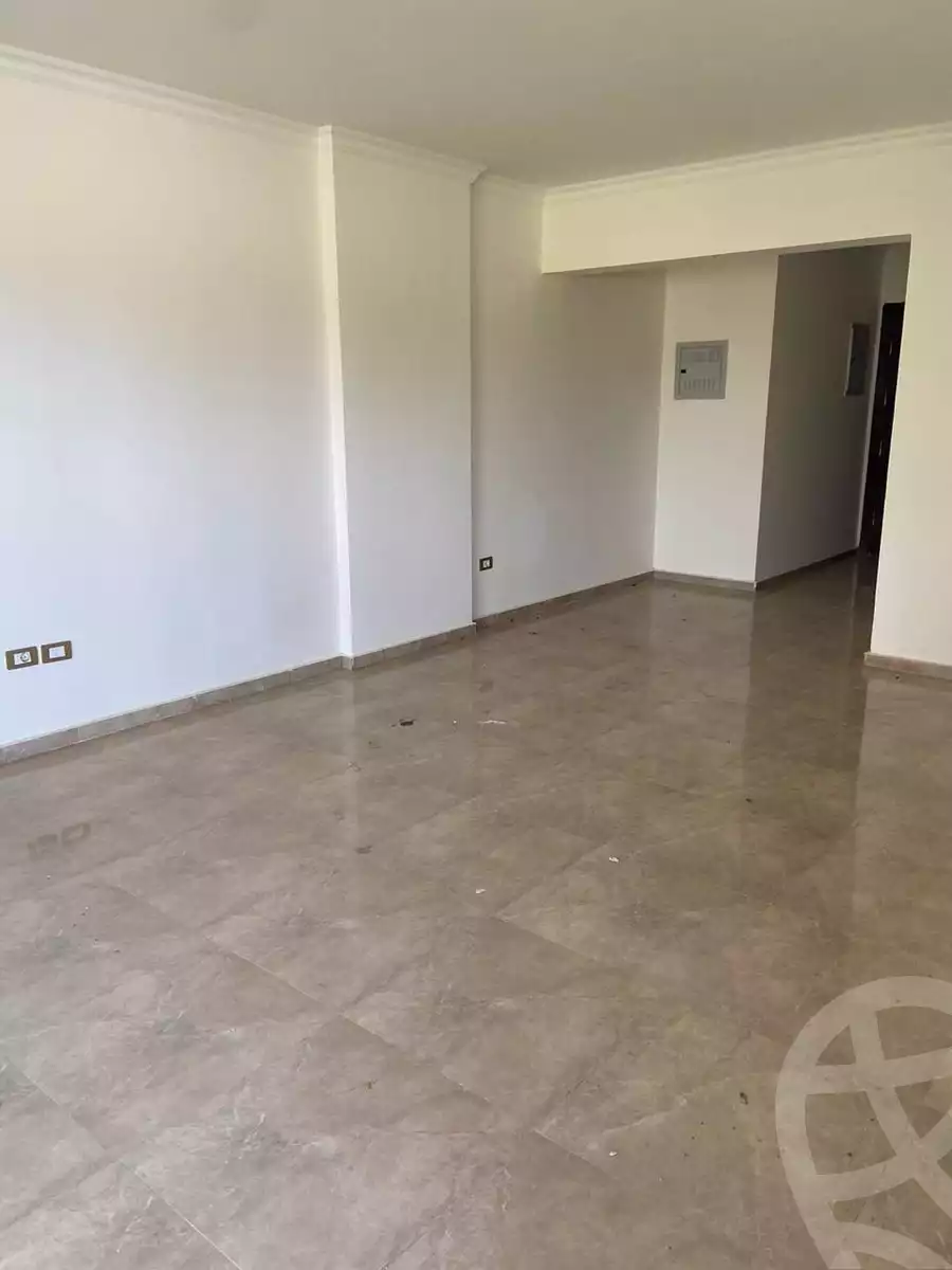 https://aqarmap.com.eg/en/listing/6285069-for-sale-cairo-el-sheikh-zayed-city-lshykh-zyd-ljdyd-west-view-residence-hdp