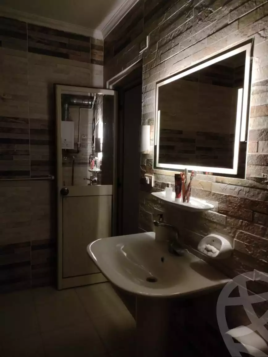 https://aqarmap.com.eg/ar/listing/6285416-for-sale-cairo-el-maadi-sarayat-el-maadi-street-10