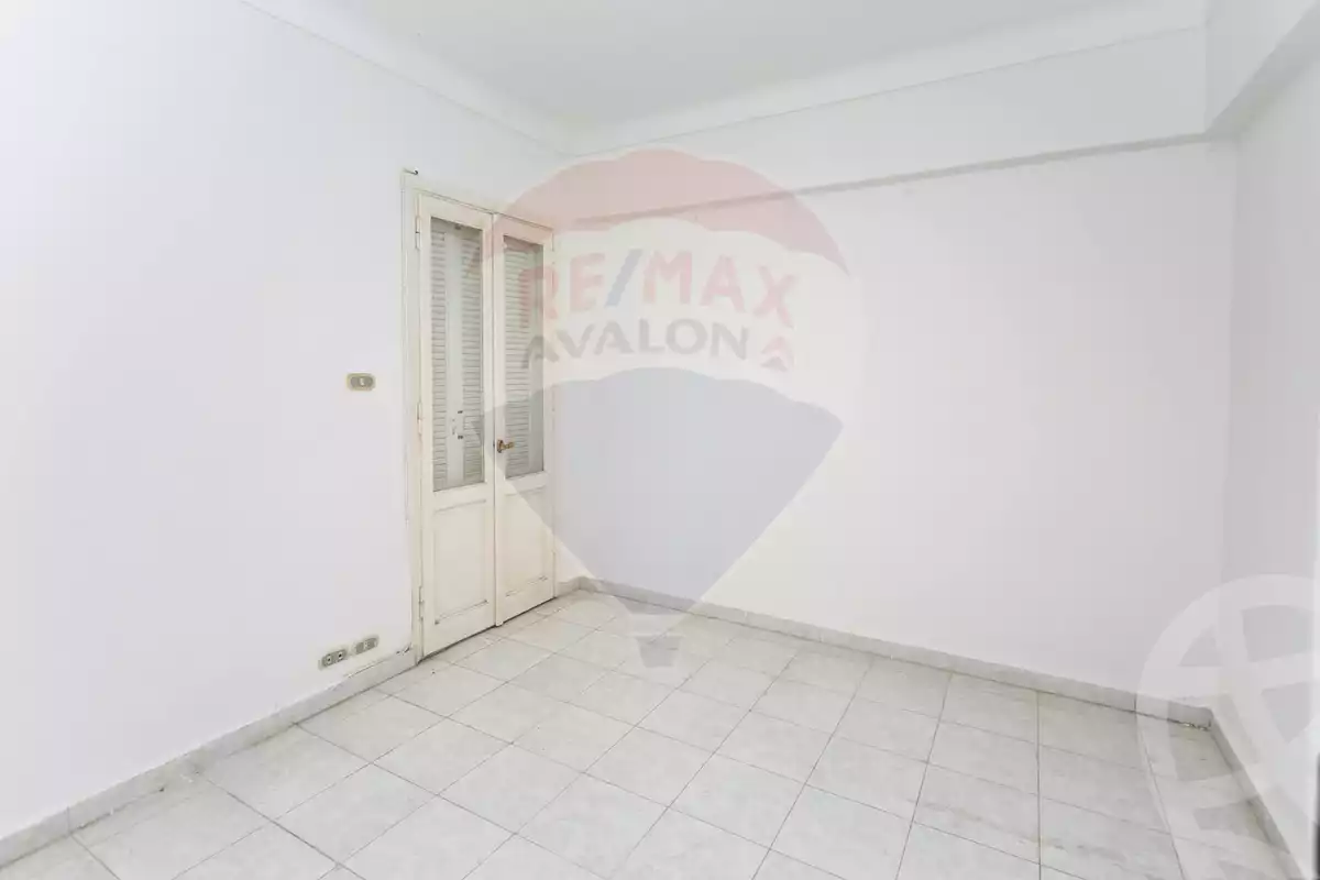 https://aqarmap.com.eg/ar/listing/6290485-for-sale-alexandria-lauran-mohammed-al-eqbal-st