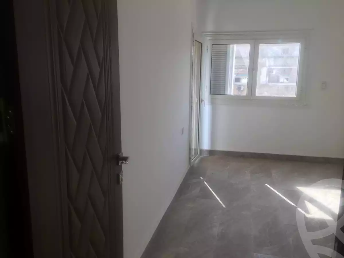 https://aqarmap.com.eg/ar/listing/6293067-for-sale-cairo-ljyz-shareaa-morad  charel degol