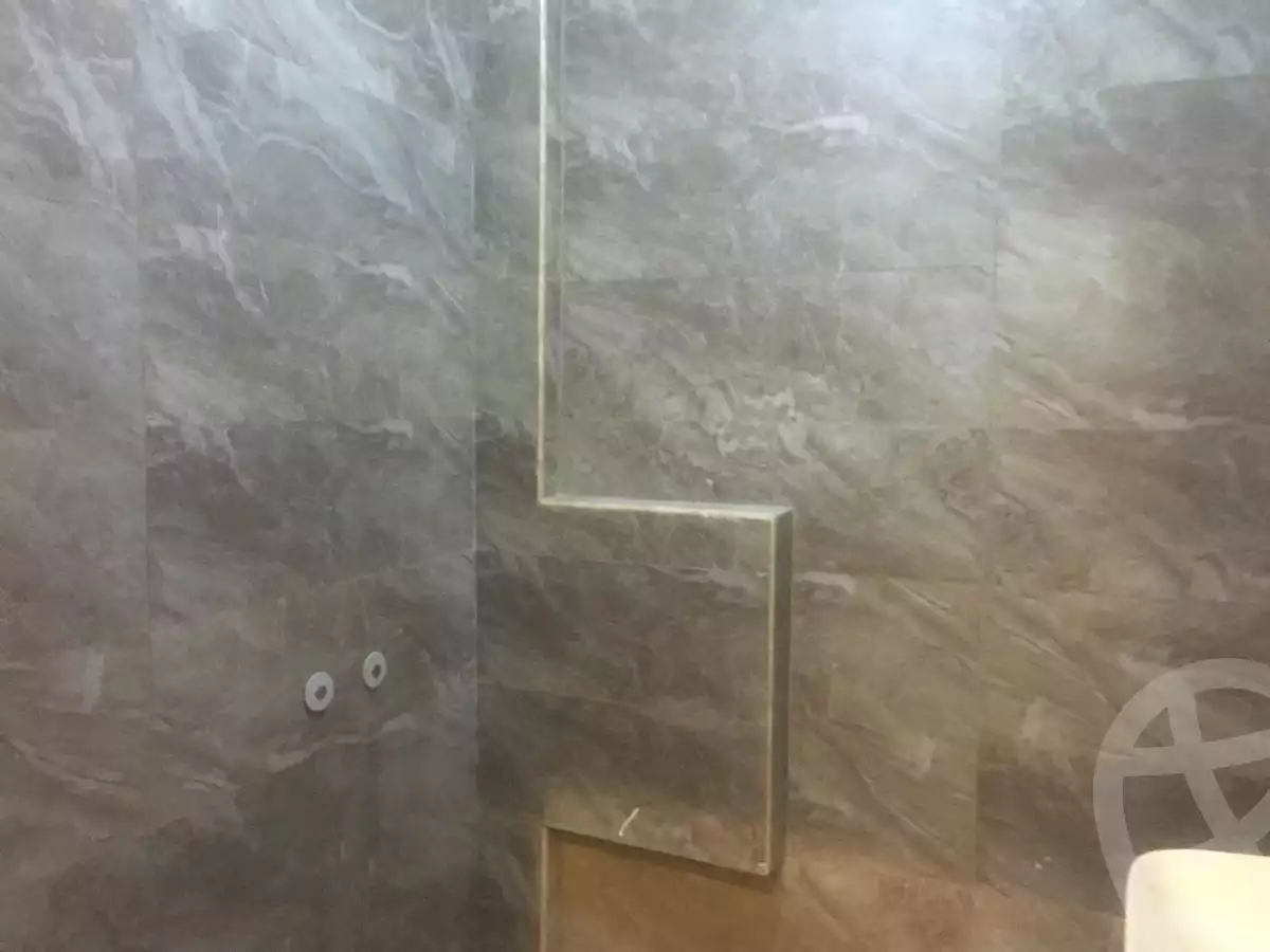 https://aqarmap.com.eg/ar/listing/6293067-for-sale-cairo-ljyz-shareaa-morad  charel degol