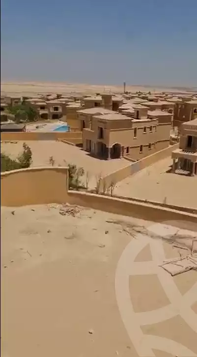 https://aqarmap.com.eg/en/listing/6295222-for-sale-cairo-el-sheikh-zayed-city-compounds-royal-meadows