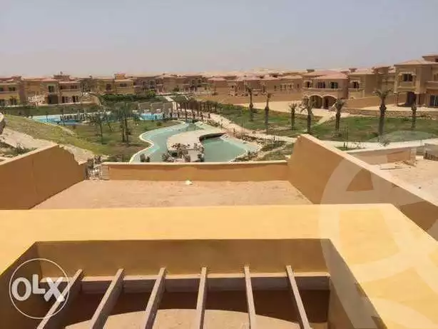 https://aqarmap.com.eg/en/listing/6295254-for-sale-cairo-el-sheikh-zayed-city-compounds-royal-meadows