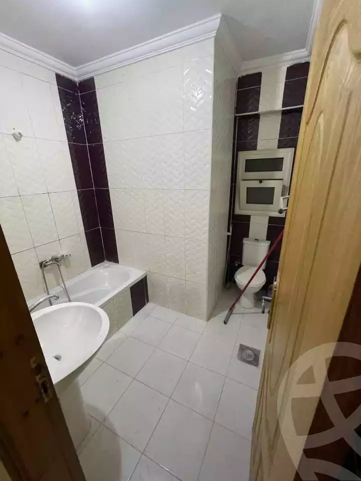 https://aqarmap.com.eg/ar/listing/6295499-for-sale-alexandria-camp-cesar-port-said-street