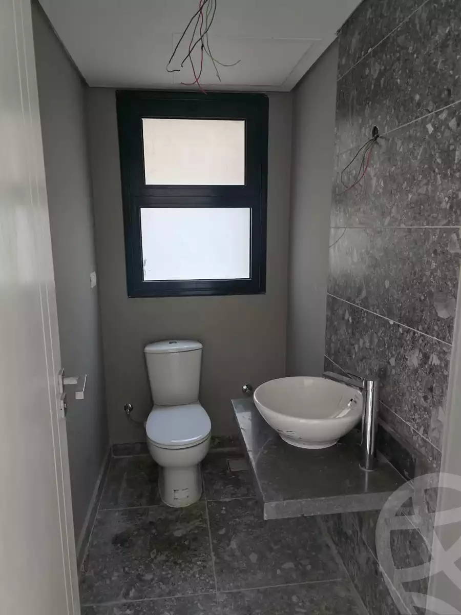 https://aqarmap.com.eg/en/listing/6295853-for-sale-cairo-el-sheikh-zayed-city-compounds-kmbwnd-fyldj-wyst-dr-llttwyr