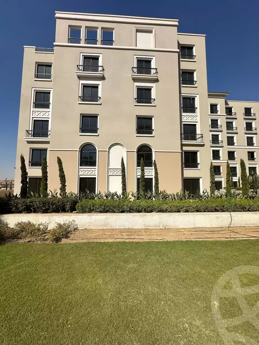https://aqarmap.com.eg/en/listing/6295853-for-sale-cairo-el-sheikh-zayed-city-compounds-kmbwnd-fyldj-wyst-dr-llttwyr