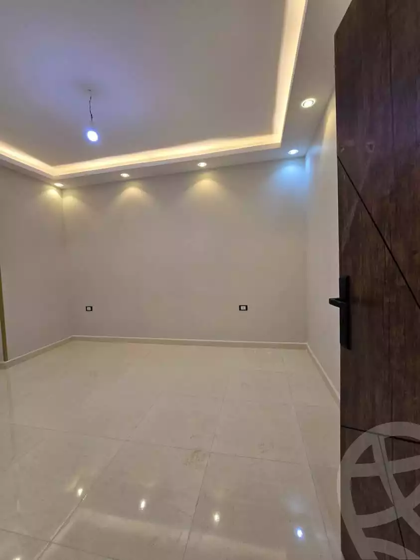 https://aqarmap.com.eg/ar/listing/6297408-for-sale-cairo-el-haram-el-lebeny-soltan-khattab-st