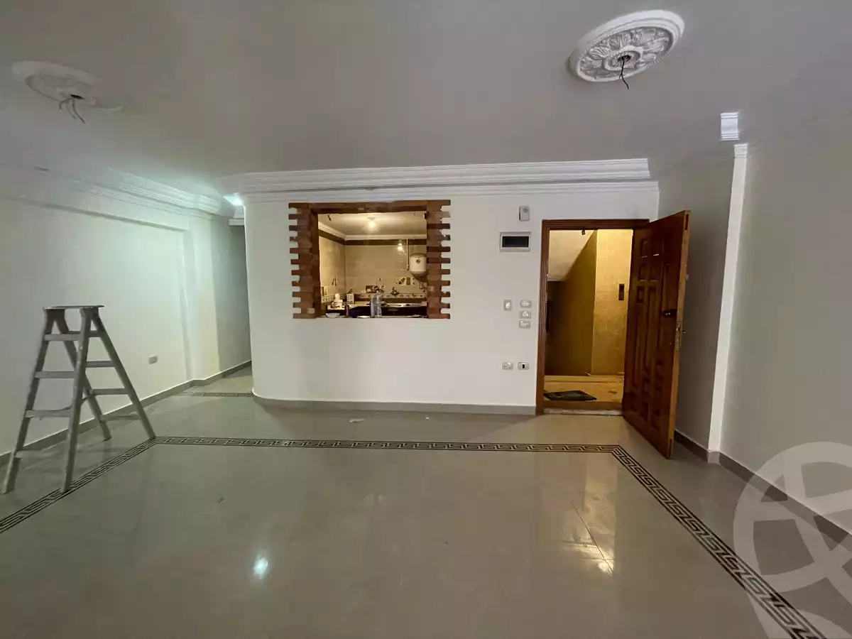 https://aqarmap.com.eg/ar/listing/6297451-for-sale-alexandria-camp-cesar-port-said-street