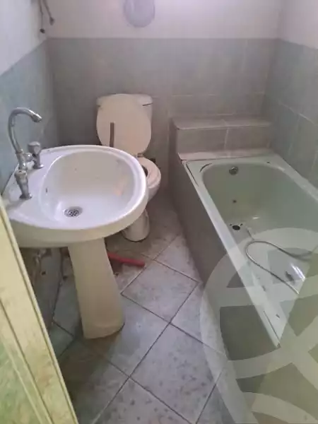 https://aqarmap.com.eg/ar/listing/6298430-for-rent-cairo-ain-shams-ahmed-esmat-st