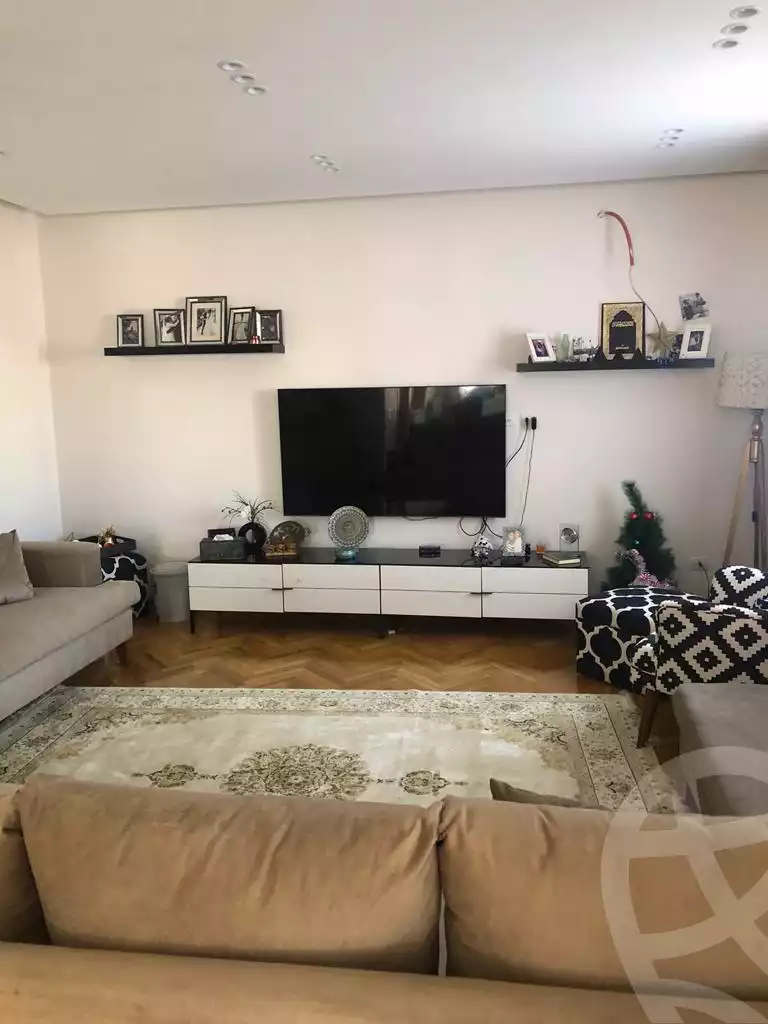 https://aqarmap.com.eg/en/listing/6300410-for-sale-cairo-6th-of-october-compounds-october-plaza