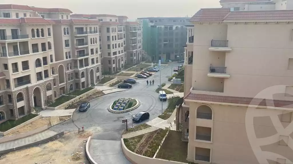 https://aqarmap.com.eg/en/listing/6300402-for-sale-cairo-new-cairo-compounds-azad