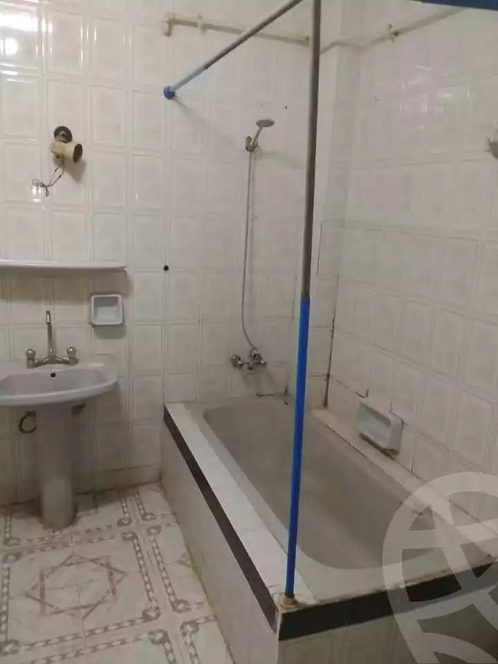 https://aqarmap.com.eg/ar/listing/6299083-for-rent-qalyubia-shubra-el-khaima-el-shareaa-el-gadid-st
