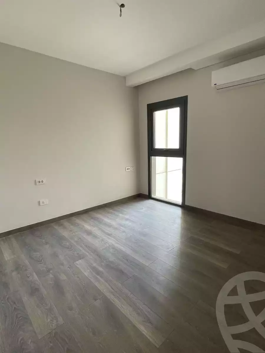 https://aqarmap.com.eg/en/listing/6303187-for-sale-cairo-el-sheikh-zayed-city-compounds-zyd-wr-llttwyr-z-tower