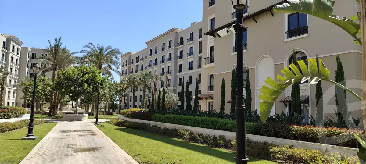 https://aqarmap.com.eg/en/listing/6303625-for-sale-cairo-el-sheikh-zayed-city-compounds-kmbwnd-fyldj-wyst-dr-llttwyr