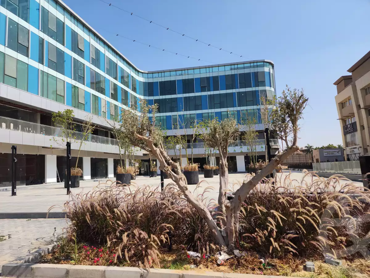 https://aqarmap.com.eg/en/listing/6303708-for-sale-cairo-el-sheikh-zayed-city-compounds-sntrw-zyd-mwl