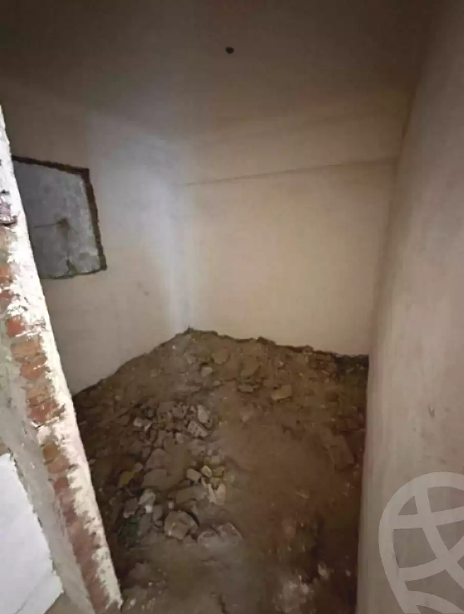 https://aqarmap.com.eg/ar/listing/6303858-for-sale-alexandria-l-jmy-lbytsh-shahr-al-assal-st