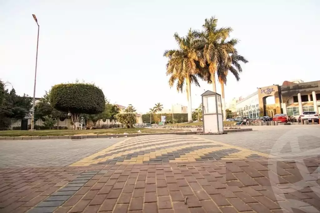 https://aqarmap.com.eg/en/listing/6304006-for-sale-cairo-el-sheikh-zayed-city-compounds-hadayek-el-mohandiseen