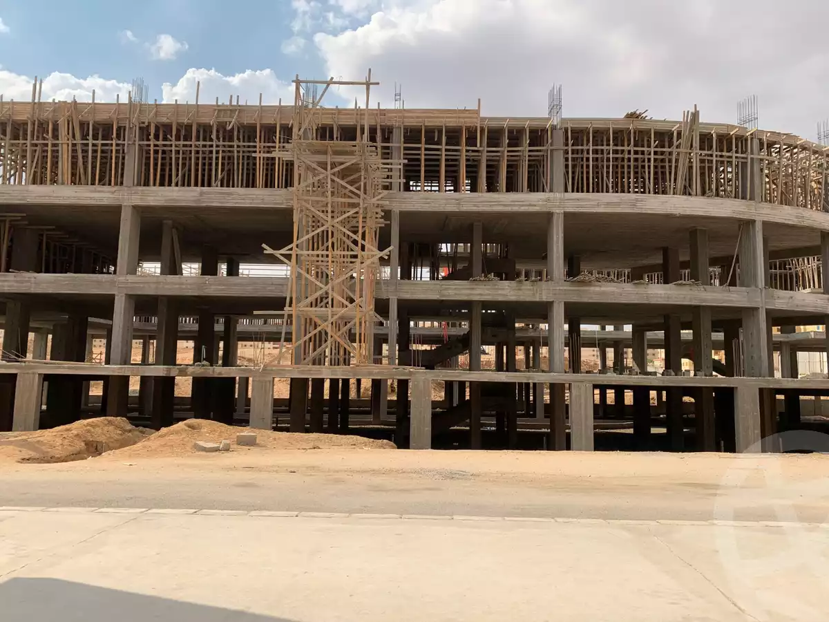 https://aqarmap.com.eg/ar/listing/6306072-for-sale-cairo-6th-of-october-hadaeq-october-1185-building-project