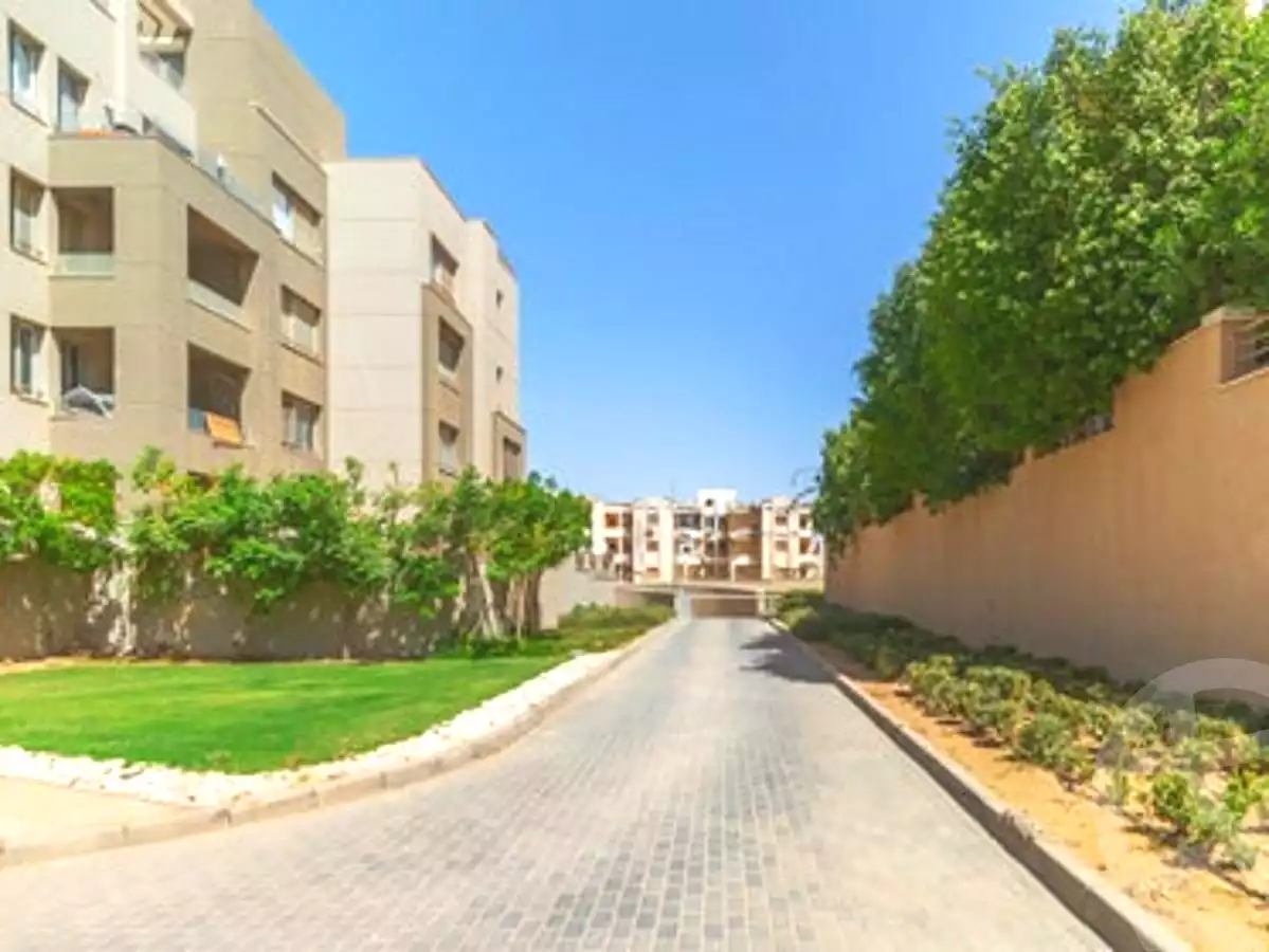 https://aqarmap.com.eg/en/listing/2816165-projects-village-gate