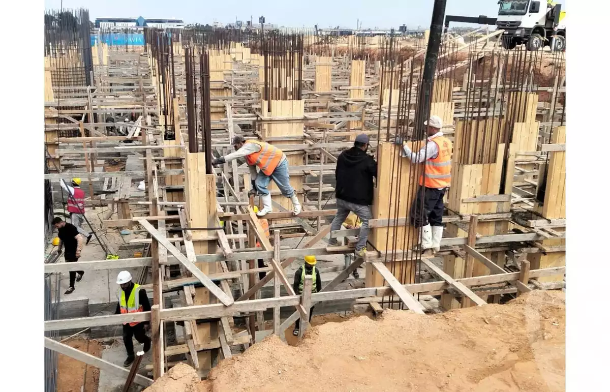 https://aqarmap.com.eg/en/listing/6306798-for-sale-cairo-el-sheikh-zayed-city-compounds-rovan-city-epd
