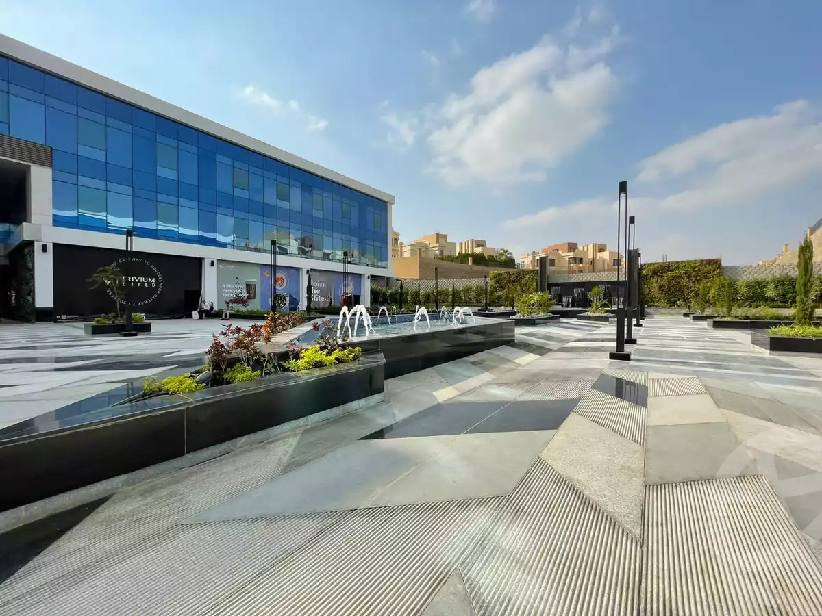 https://aqarmap.com.eg/ar/listing/6306958-for-sale-cairo-el-sheikh-zayed-city-compounds-tryfywm-zyd-nm-llttwyr