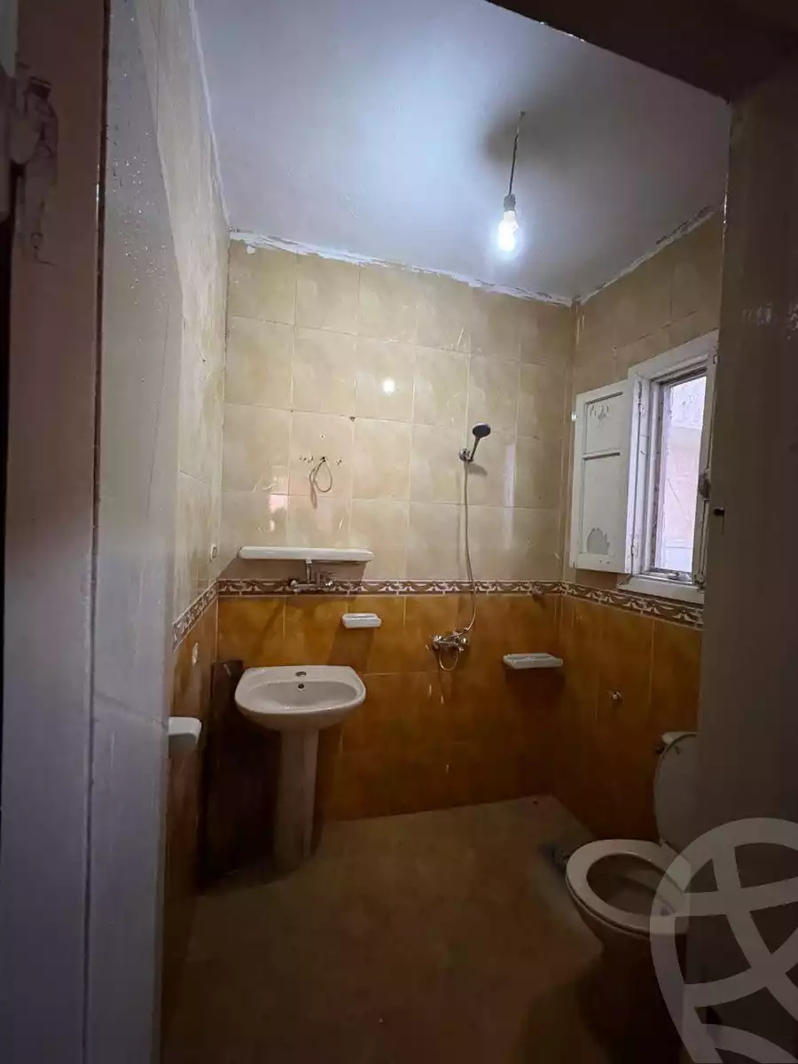 https://aqarmap.com.eg/ar/listing/6307139-for-sale-alexandria-sydy-bshr-sydy-bshr-bhry-shr-mhmwd-l-yswy