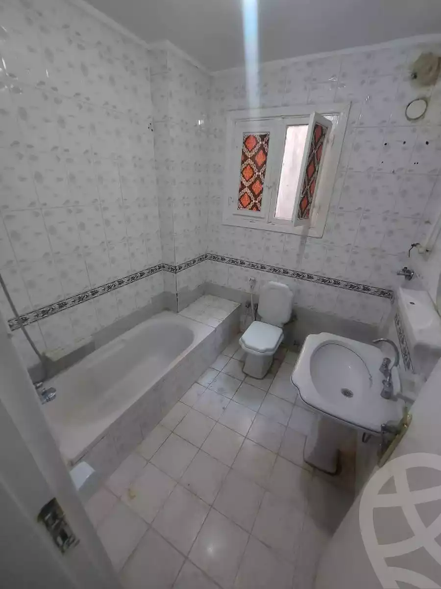 https://aqarmap.com.eg/ar/listing/6307234-for-sale-cairo-helwan-hadayek-helwan-el-shareef