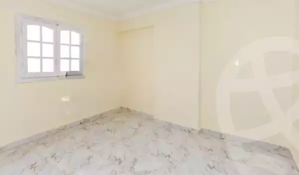 https://aqarmap.com.eg/ar/listing/6307325-for-sale-alexandria-ganaklis-shr-mrtdy-bsh
