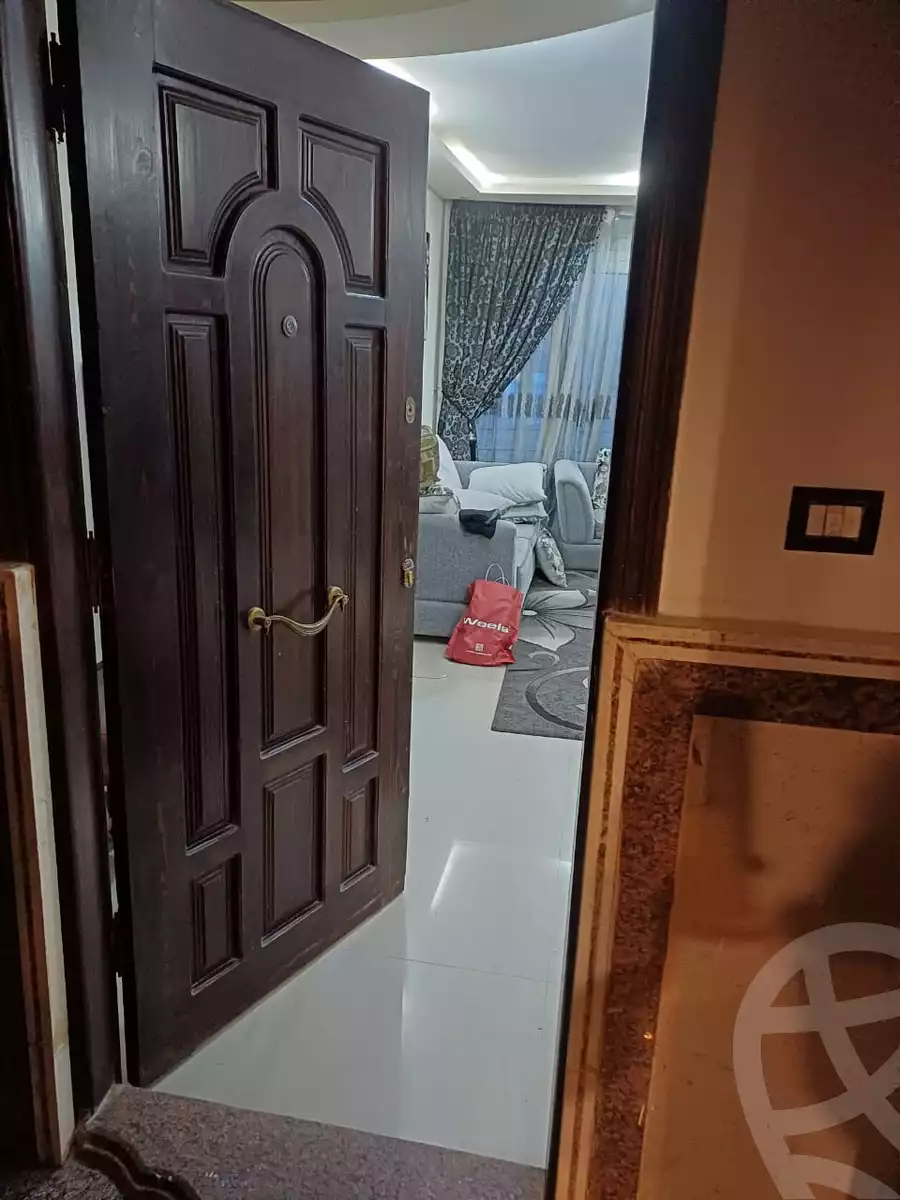 https://aqarmap.com.eg/ar/listing/6307662-for-sale-alexandria-el-montazah-el-geesh