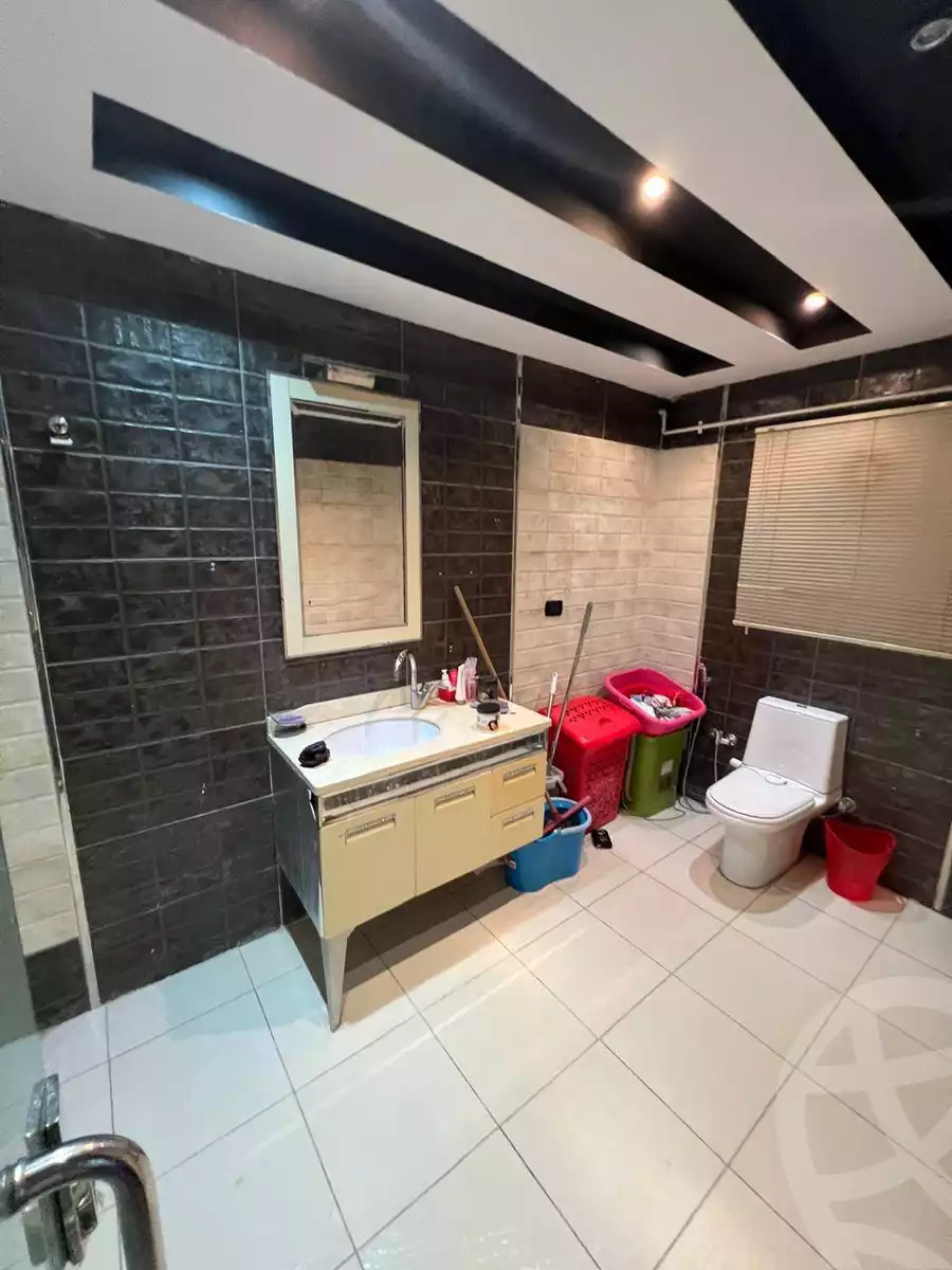 https://aqarmap.com.eg/ar/listing/6309889-for-sale-cairo-helwan-helwan-el-sharkeya-abd-el-rahman-pasha-st