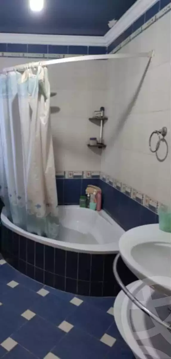 https://aqarmap.com.eg/en/listing/6310542-for-sale-cairo-shoubra-rod-el-farag-abou-el-farag-st