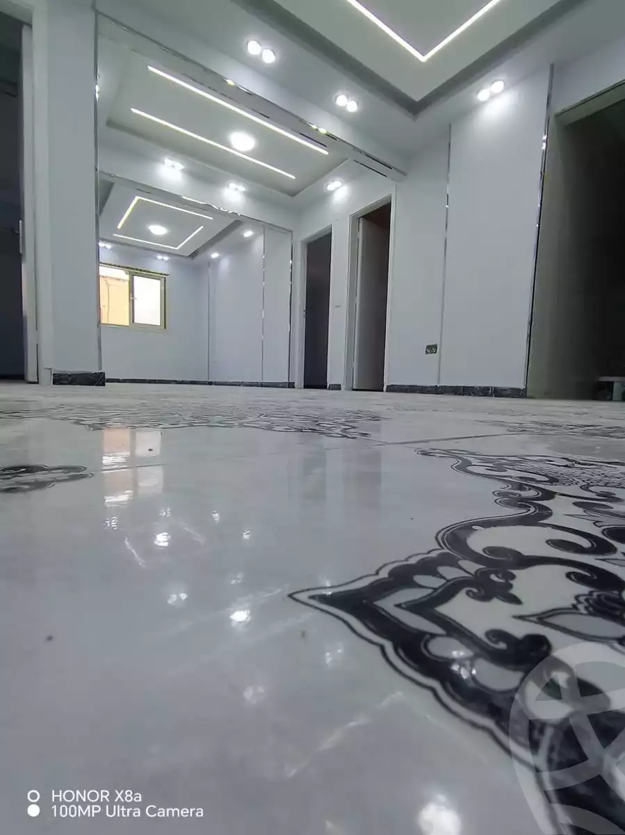 https://aqarmap.com.eg/en/listing/6312221-for-sale-cairo-helwan-helwan-el-sharkeya-heidar-st