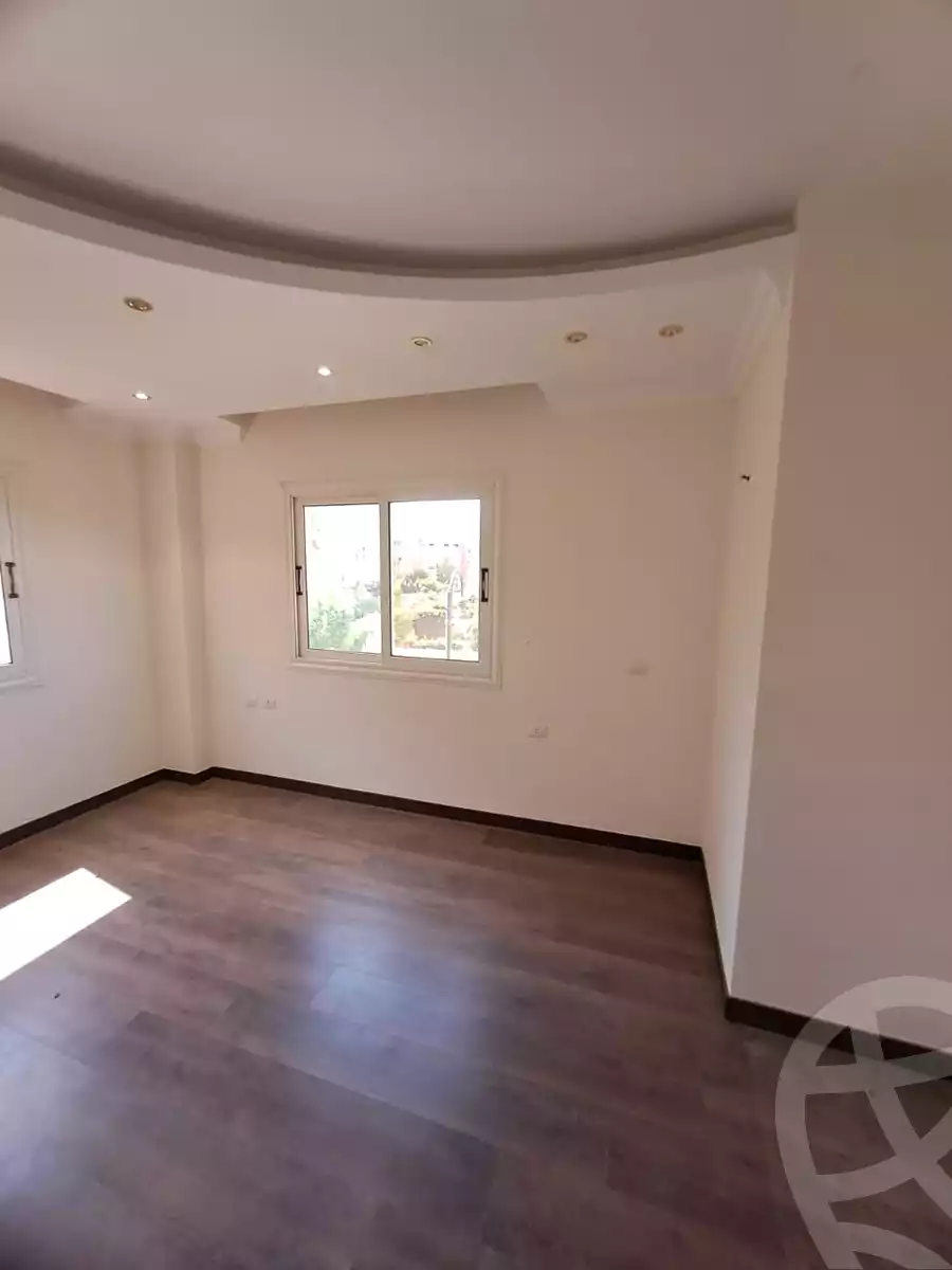 https://aqarmap.com.eg/ar/listing/6312692-for-sale-cairo-el-sheikh-zayed-city-compounds-continental-gardens